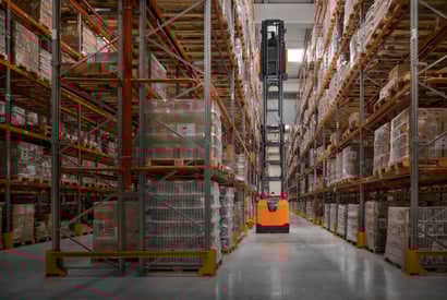 High-level order picker from Toyota