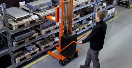 Toyota manual pallet stacker