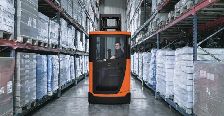 Toyota reach truck with coldstore cabin