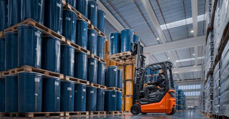 Traigo48 stacking in warehouse